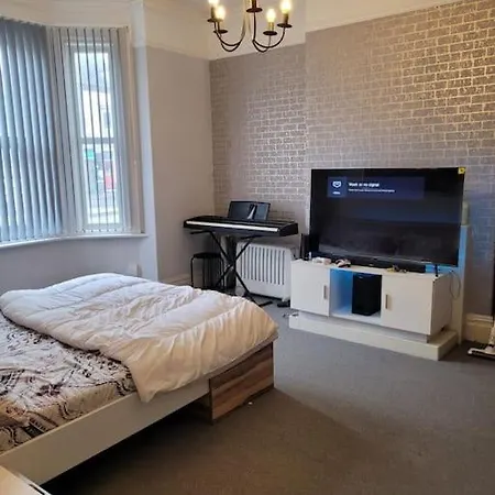 Home Away From Home Doncaster Extérieur photo